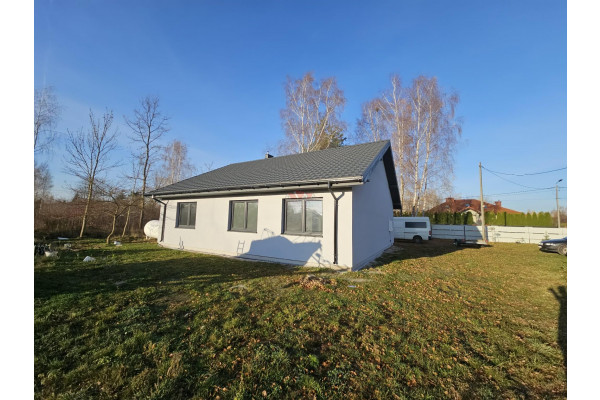 grodziski, Grodzisk Mazowiecki, Opypy, Parterowy dom w Opypach